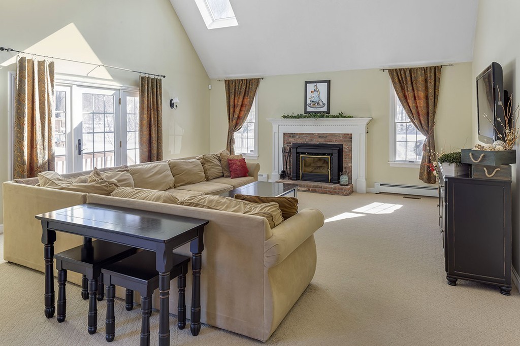 58 Old Harvard Road Bolton, MA 01740 - Photo 8 of 16