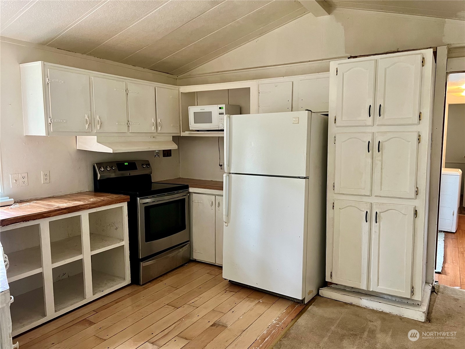 13469 Forsman Road Southeast Olalla, WA 98359 - Photo 6 of 26 Gallery Image 6