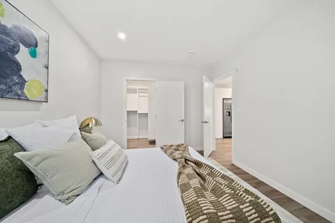 $689,000 | 68 Los Angeles Street, Unit 205, Newton, MA 02458