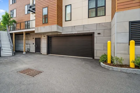 $689,000 | 68 Los Angeles Street, Unit 205, Newton, MA 02458