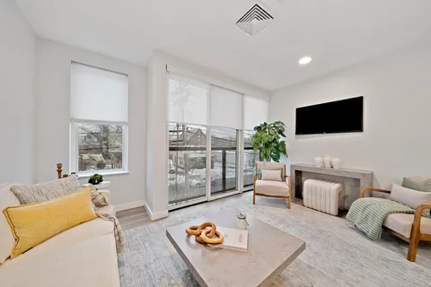 $689,000 | 68 Los Angeles Street, Unit 205, Newton, MA 02458