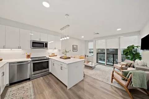 $689,000 | 68 Los Angeles Street, Unit 205, Newton, MA 02458