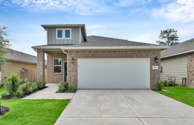 $2,300 | 213 Harper Ridge Drive, Montgomery, TX 77316