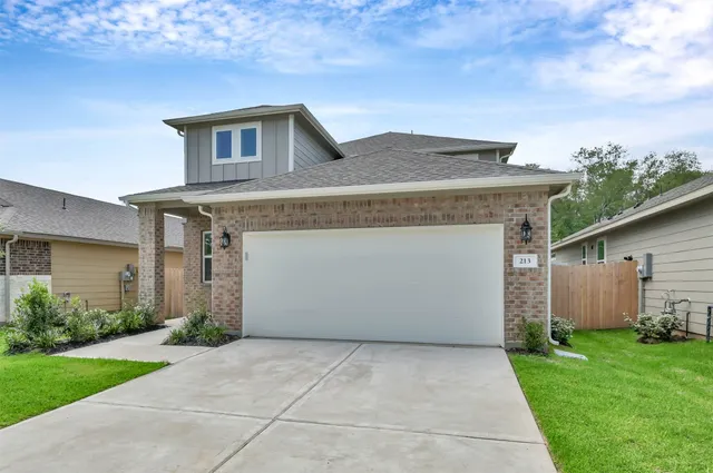$2,300 | 213 Harper Ridge Drive, Montgomery, TX 77316