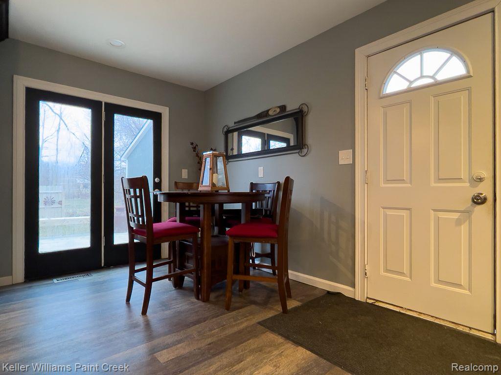 303 Clinton Street Romeo, MI 48065 - Photo 5 of 21 Gallery Image 5