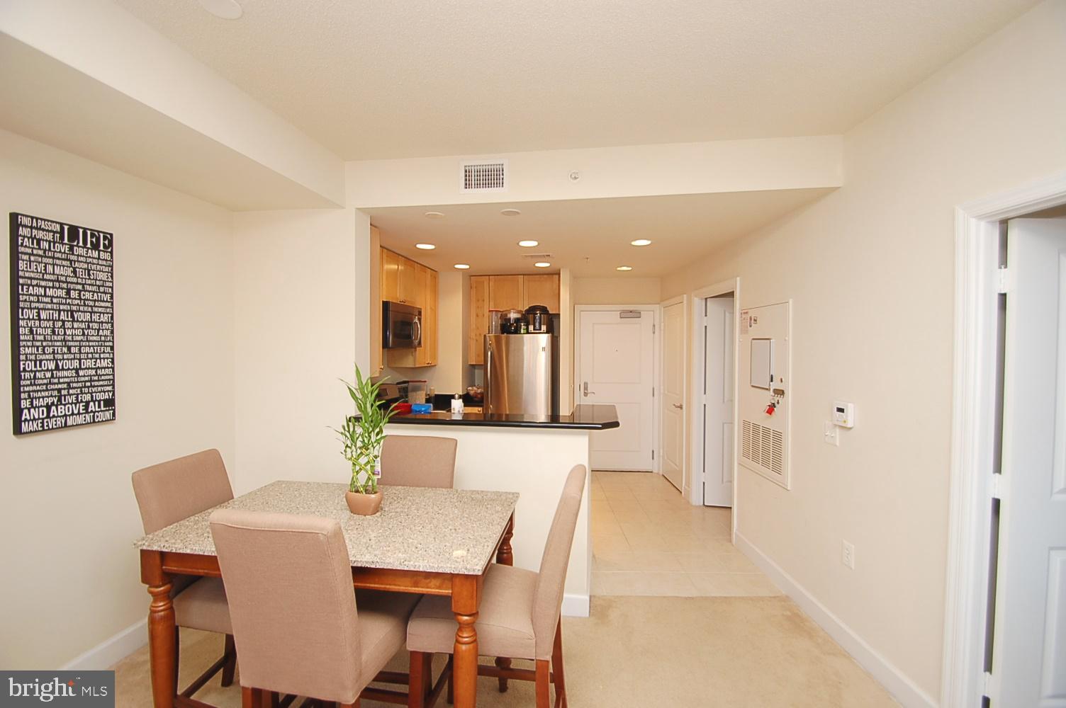 3650 South Glebe Road, Unit 567 Arlington, VA 22202 - Photo 5 of 12 Dining Room