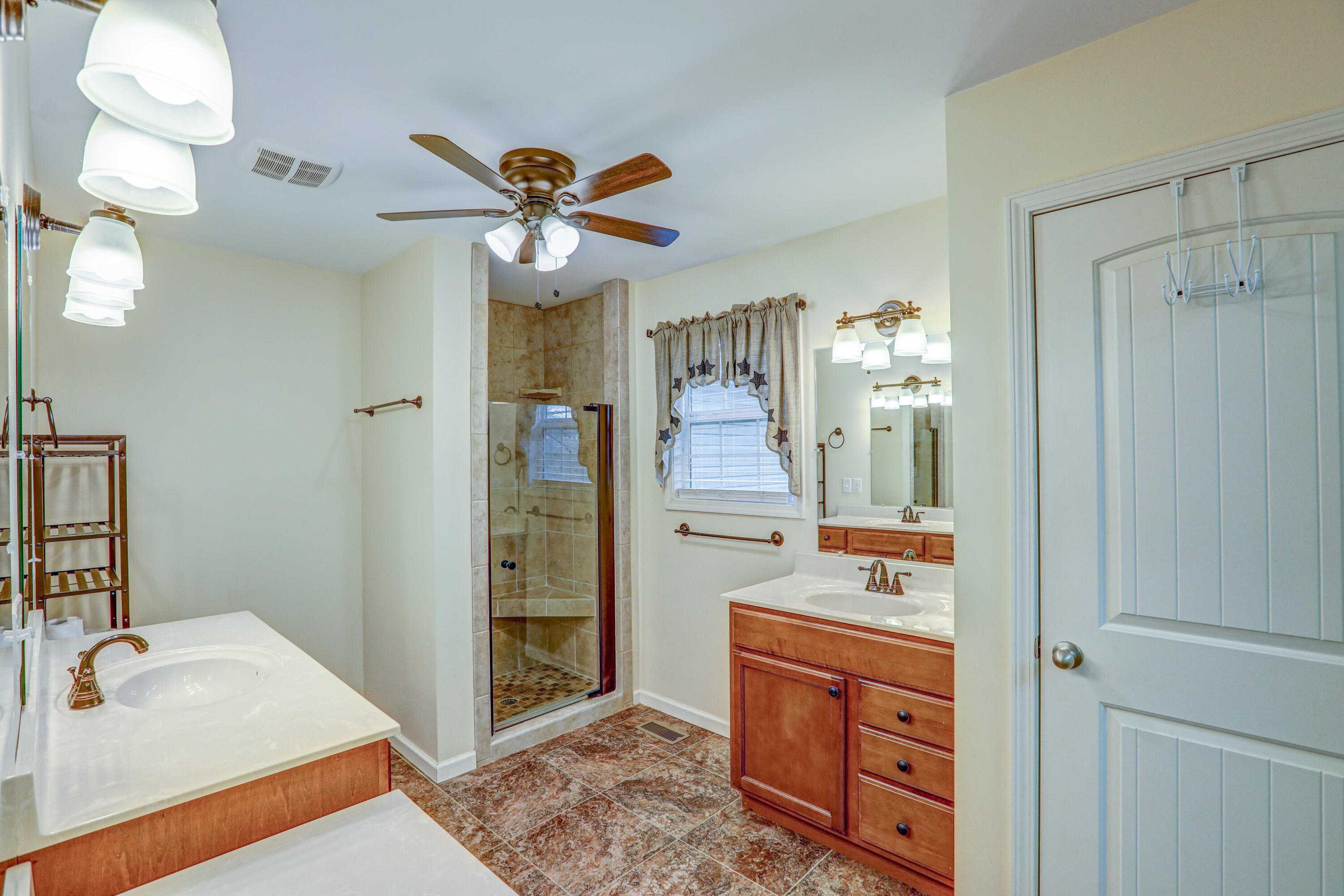 213 Poplar Ridge Road Piney Flats, TN 37686 - Photo 33 of 60 B42A9235_6_7_8_9