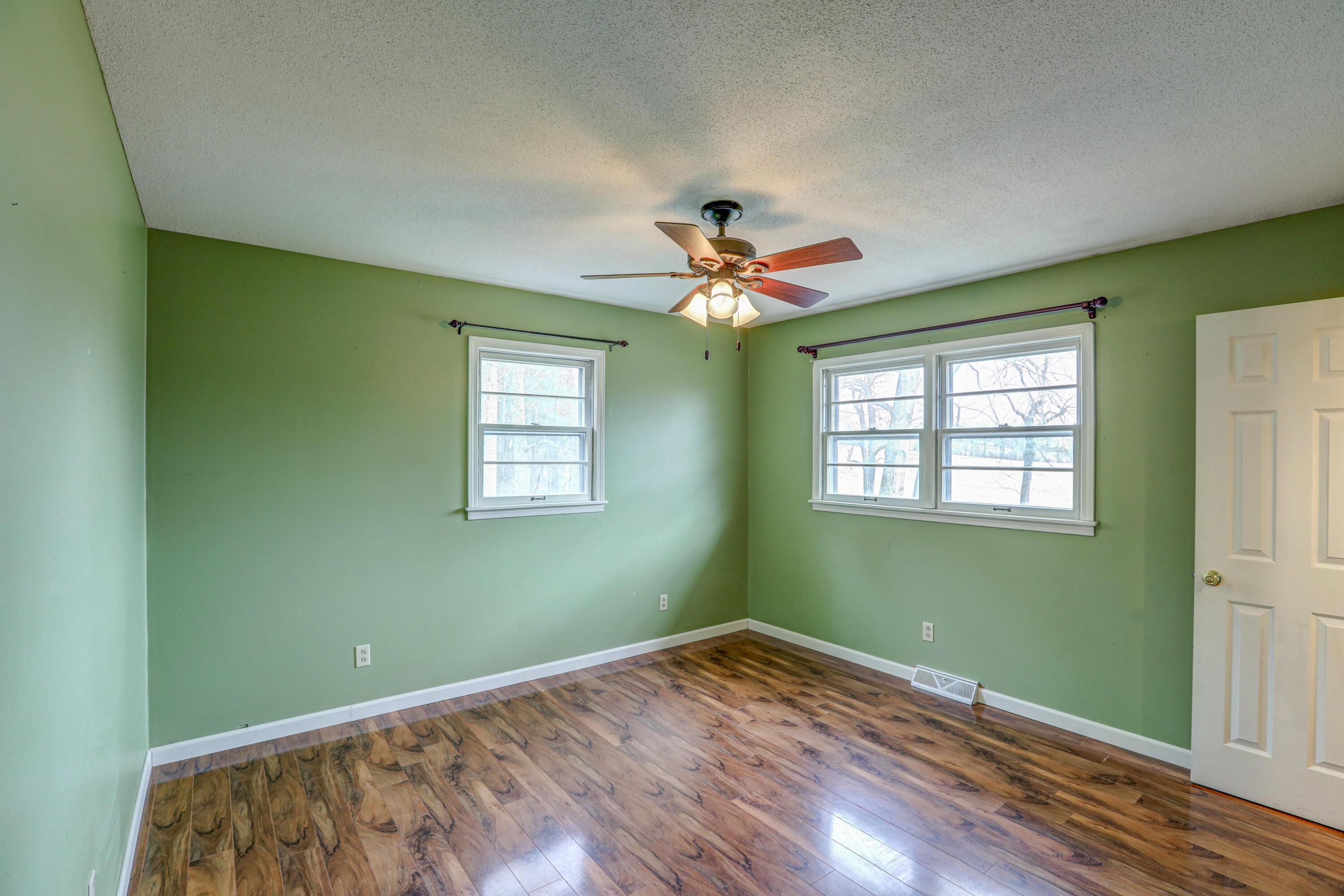 213 Poplar Ridge Road Piney Flats, TN 37686 - Photo 39 of 60 B42A9295_6_7_8_9