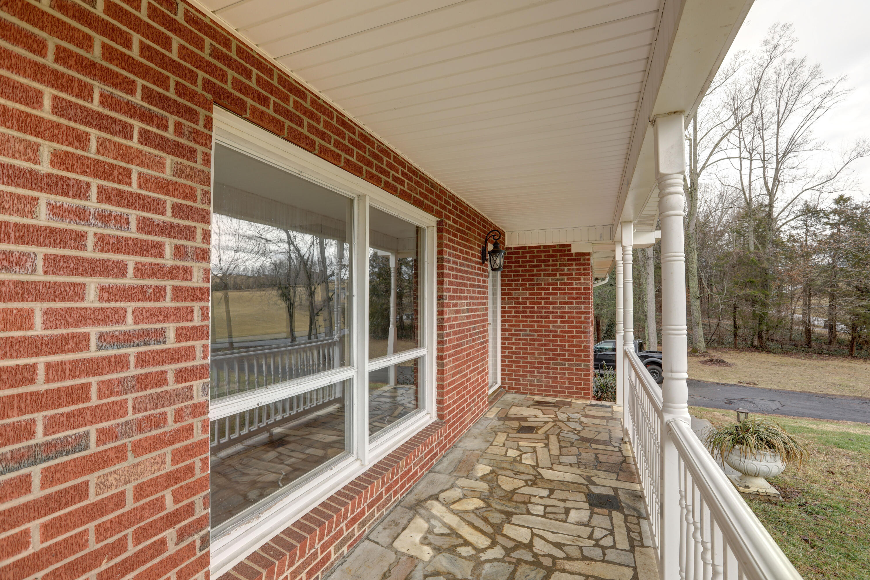213 Poplar Ridge Road Piney Flats, TN 37686 - Photo 4 of 60 B42A9385_6_7_8_9