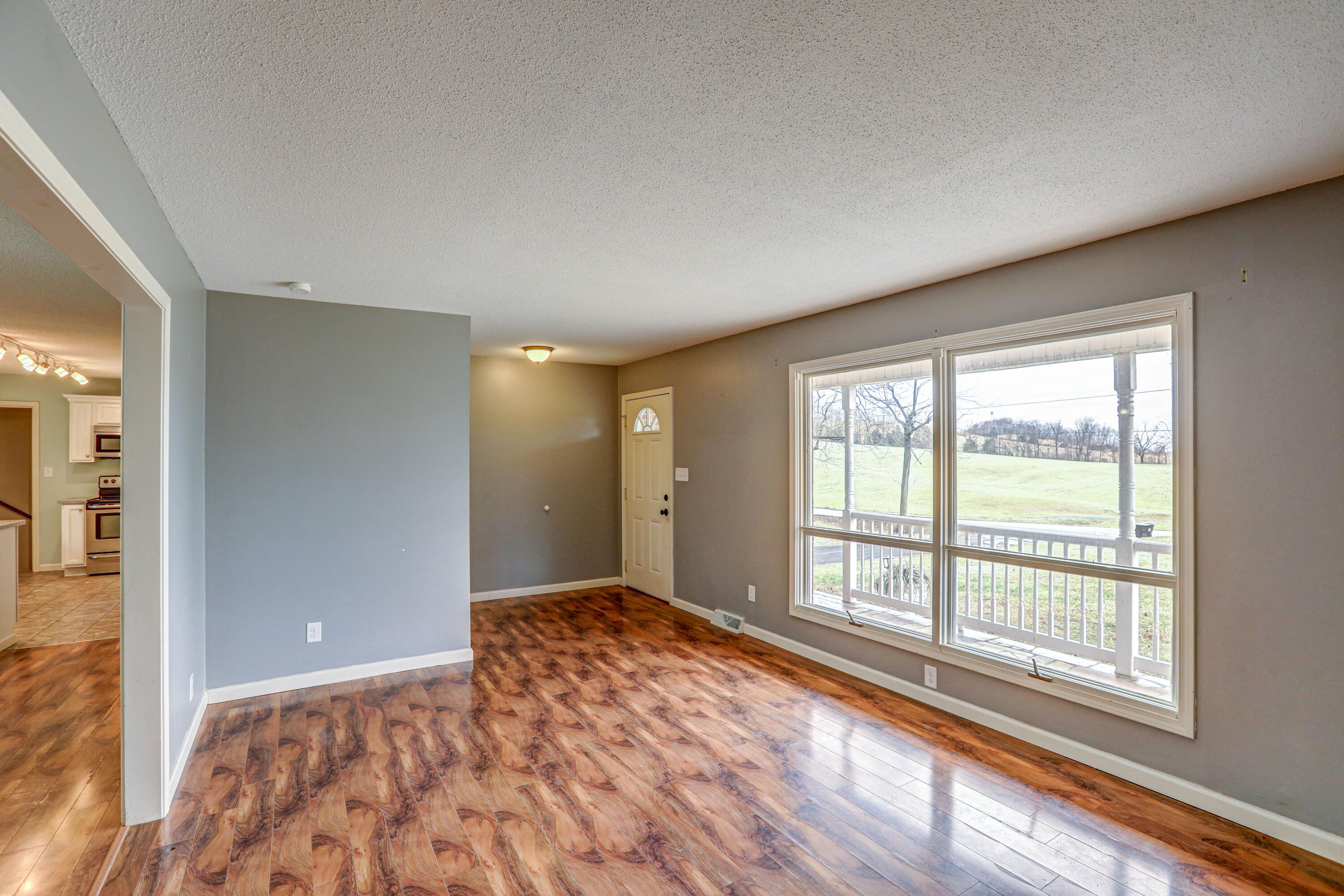 213 Poplar Ridge Road Piney Flats, TN 37686 - Photo 7 of 60 B42A9155_6_7_8_9