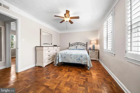 $345,000 | 6725 West Wakefield Drive, Unit B1, Alexandria, VA 22307