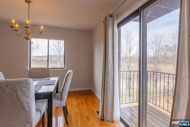 $469,000 | 825 Riverside Avenue, Unit 205, Lyndhurst, NJ 07071