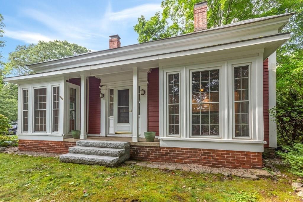 110 Ipswich Road Topsfield, MA 01983 - Photo 1 of 35 Gallery Image 1