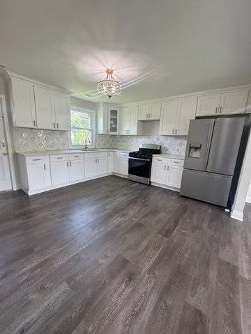 $2,700 | 7940 West 71st Street, Bridgeview, IL 60455