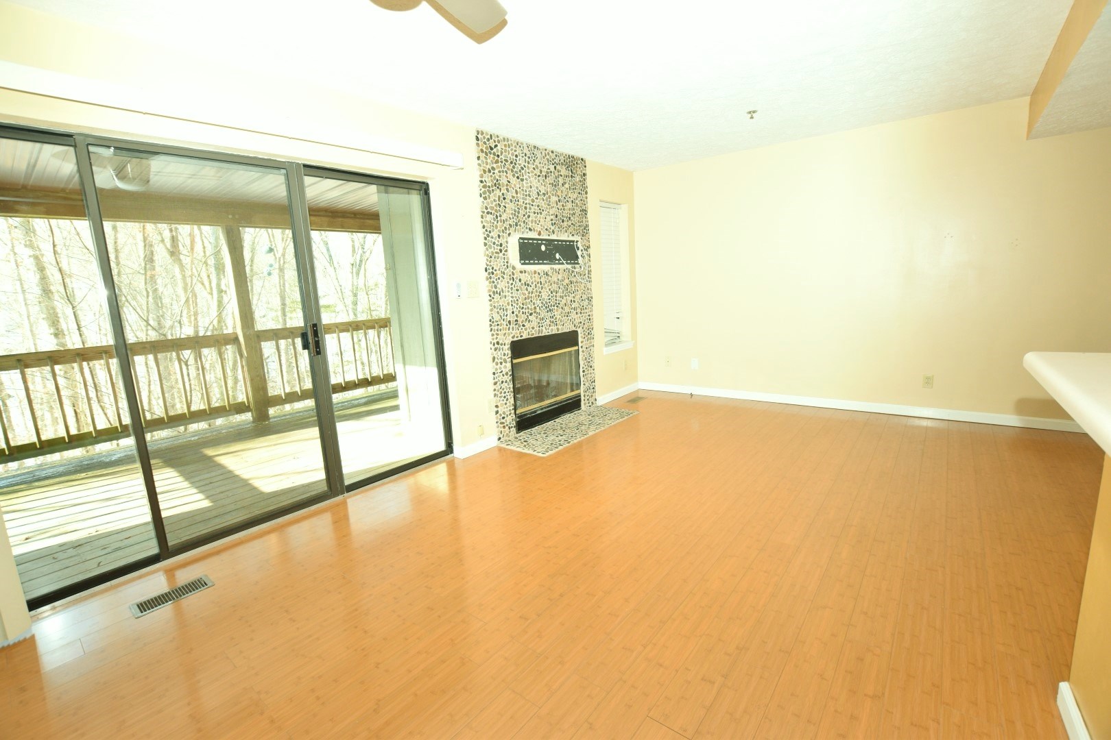 9060 South Pointe Ridge Lane Bloomington, IN 47401 - Photo 4 of 13
