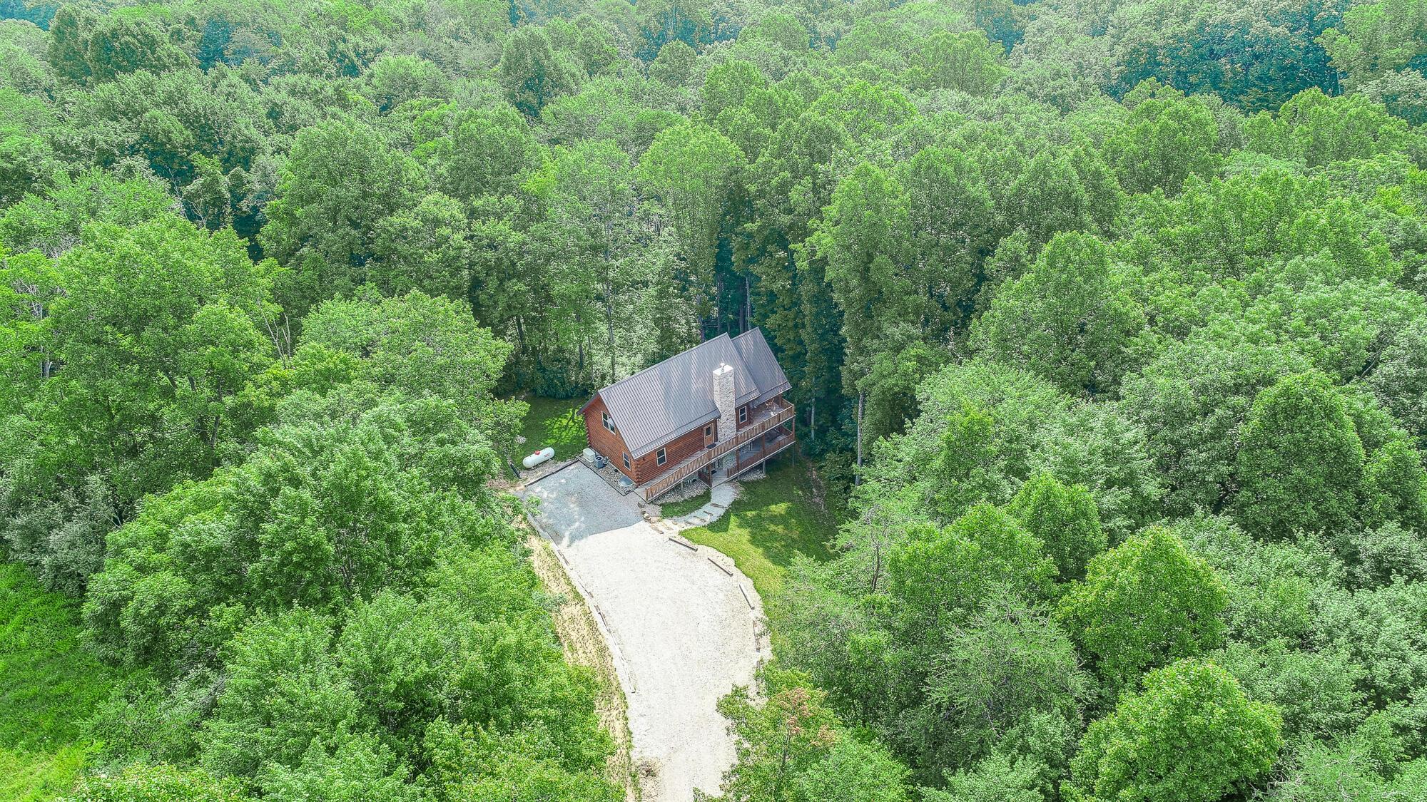 8562 Voris Road Logan, OH 43138 - Photo 46 of 55 002