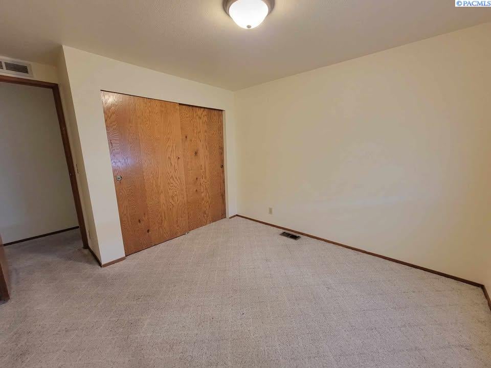 1100 South Euclid Road, Unit 40 Grandview, WA 98930 - Photo 14 of 22 Gallery Image 14