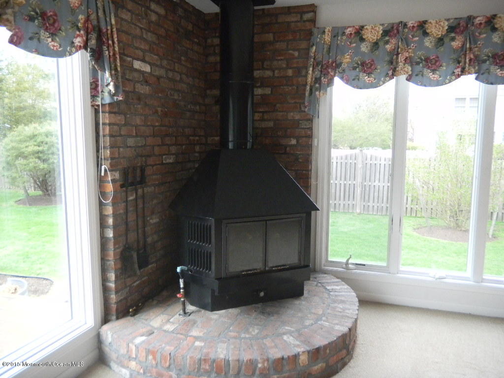 15 Riveredge Road Tinton Falls, NJ 07724 - Photo 8 of 21 DSCN1434