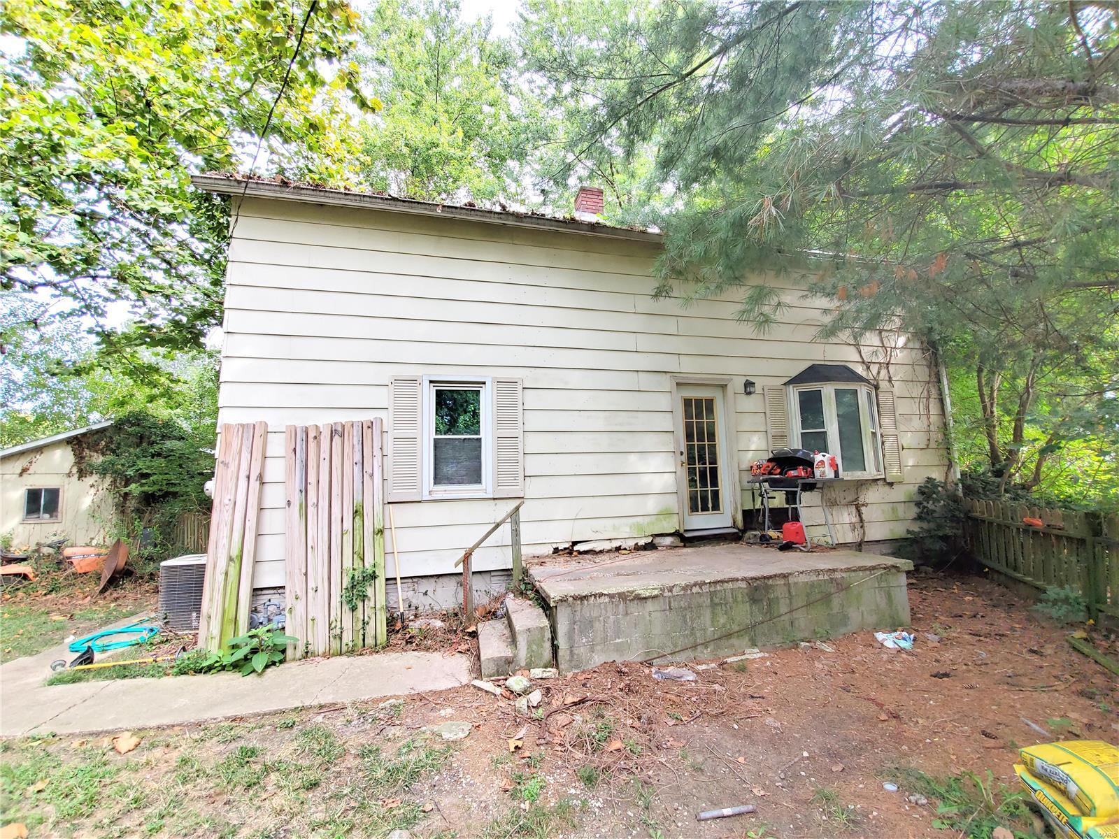 301 South Edwardsville Road Worden, IL 62097 - Photo 2 of 6