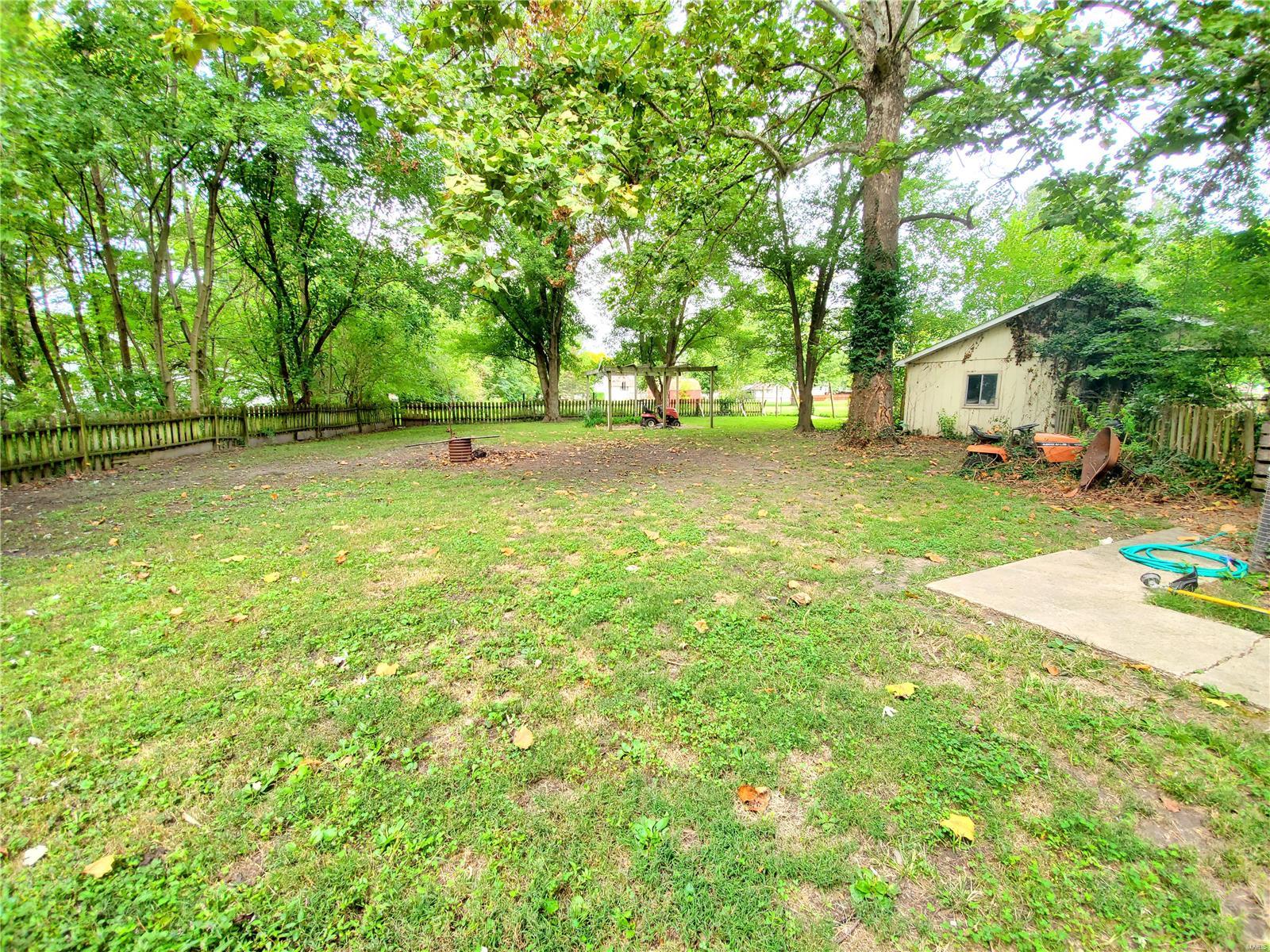 301 South Edwardsville Road Worden, IL 62097 - Photo 5 of 6