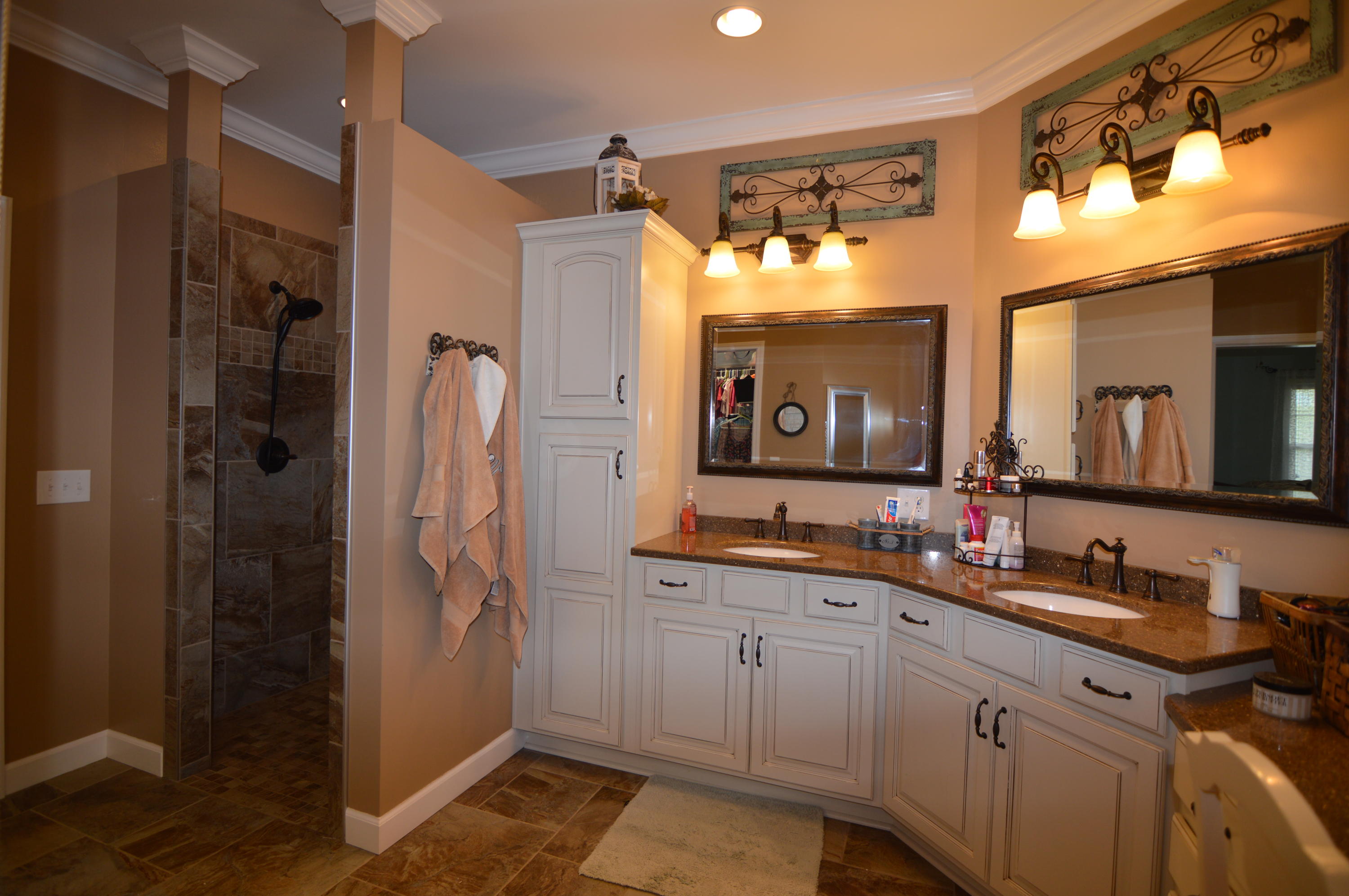 239 Long Road Kingston, TN 37763 - Photo 11 of 31 Master Bath