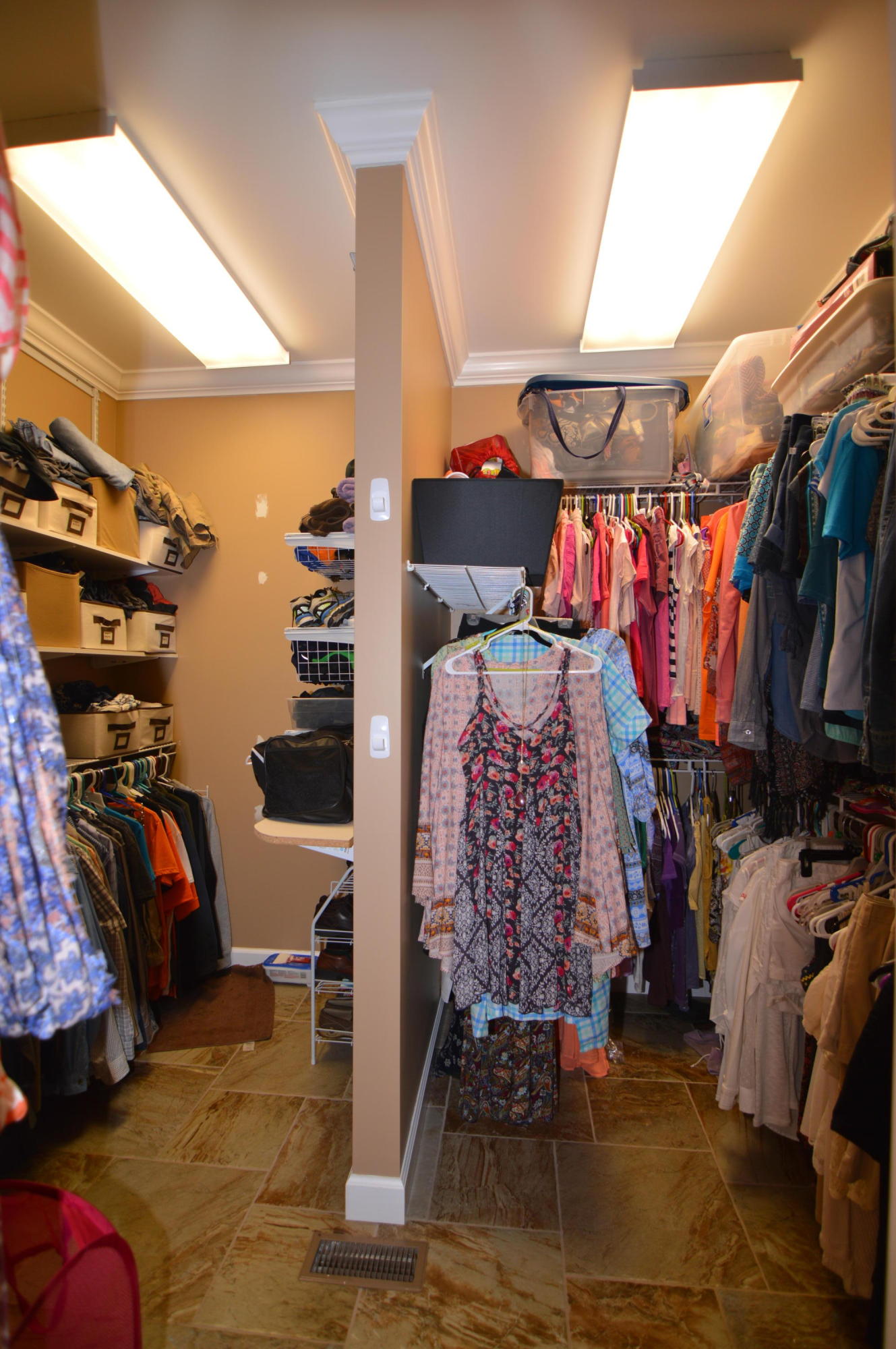239 Long Road Kingston, TN 37763 - Photo 14 of 31 Master Closet
