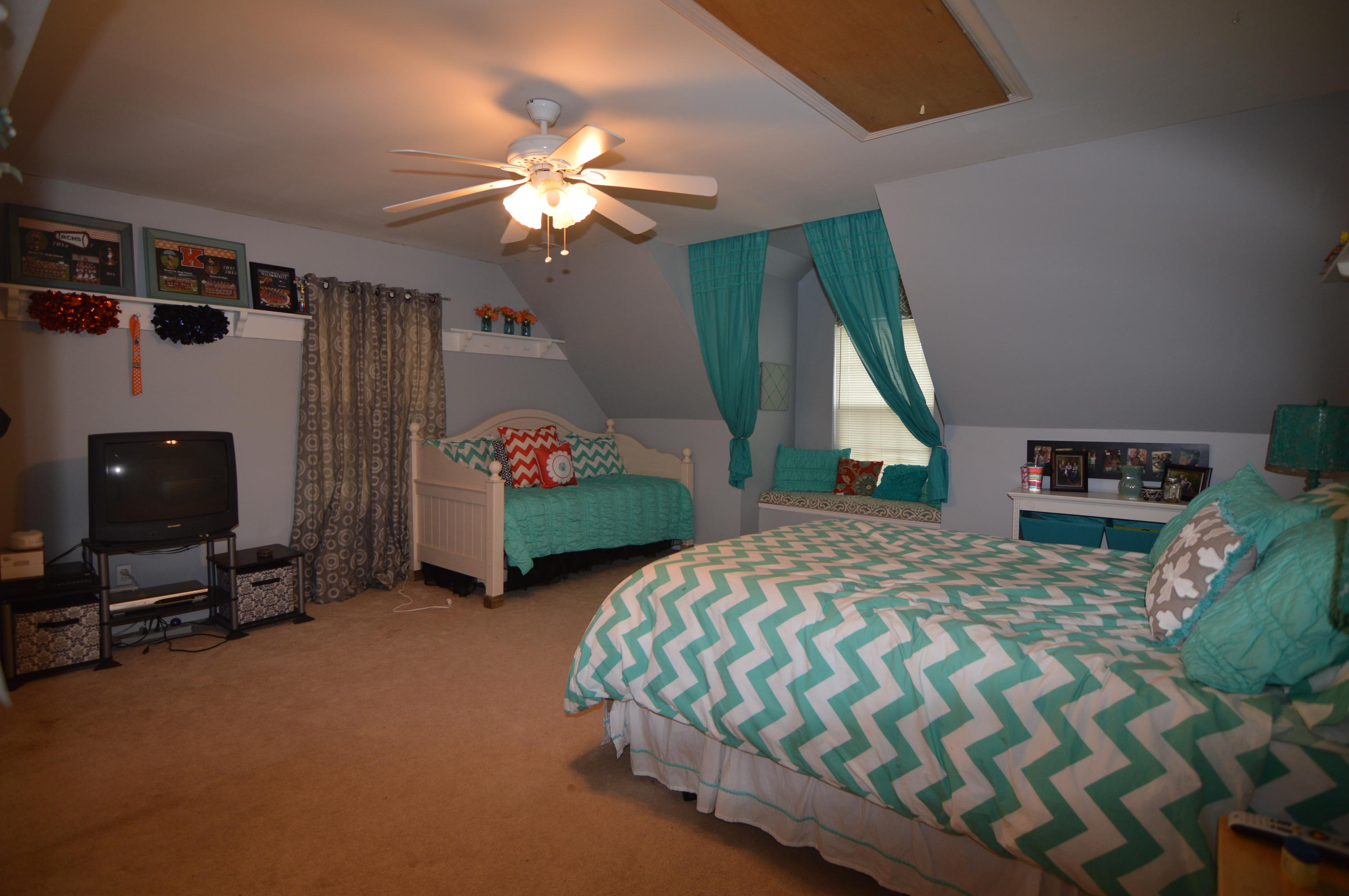 239 Long Road Kingston, TN 37763 - Photo 22 of 31 Bedroom 3