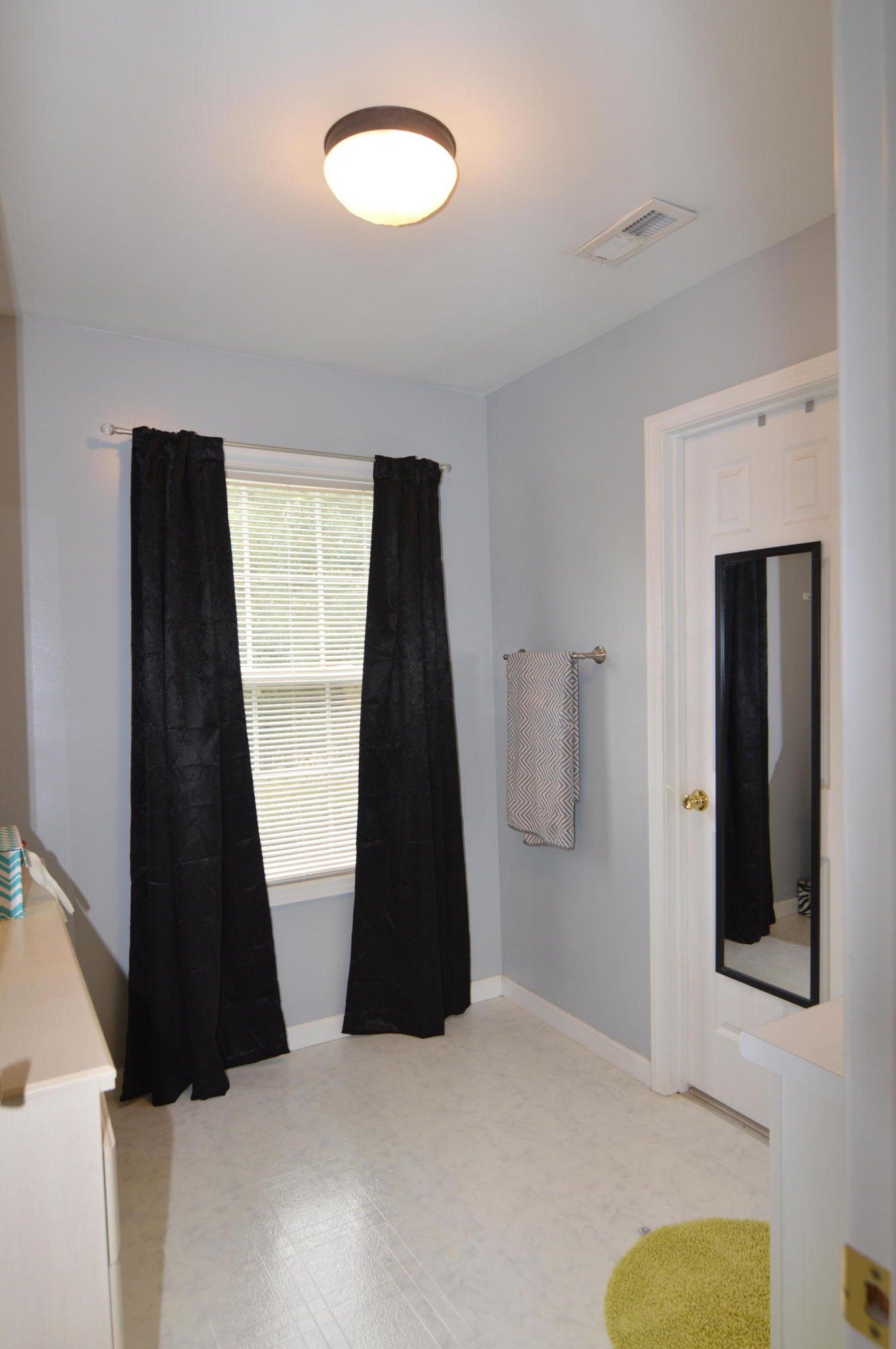 239 Long Road Kingston, TN 37763 - Photo 23 of 31 Bathroom 2
