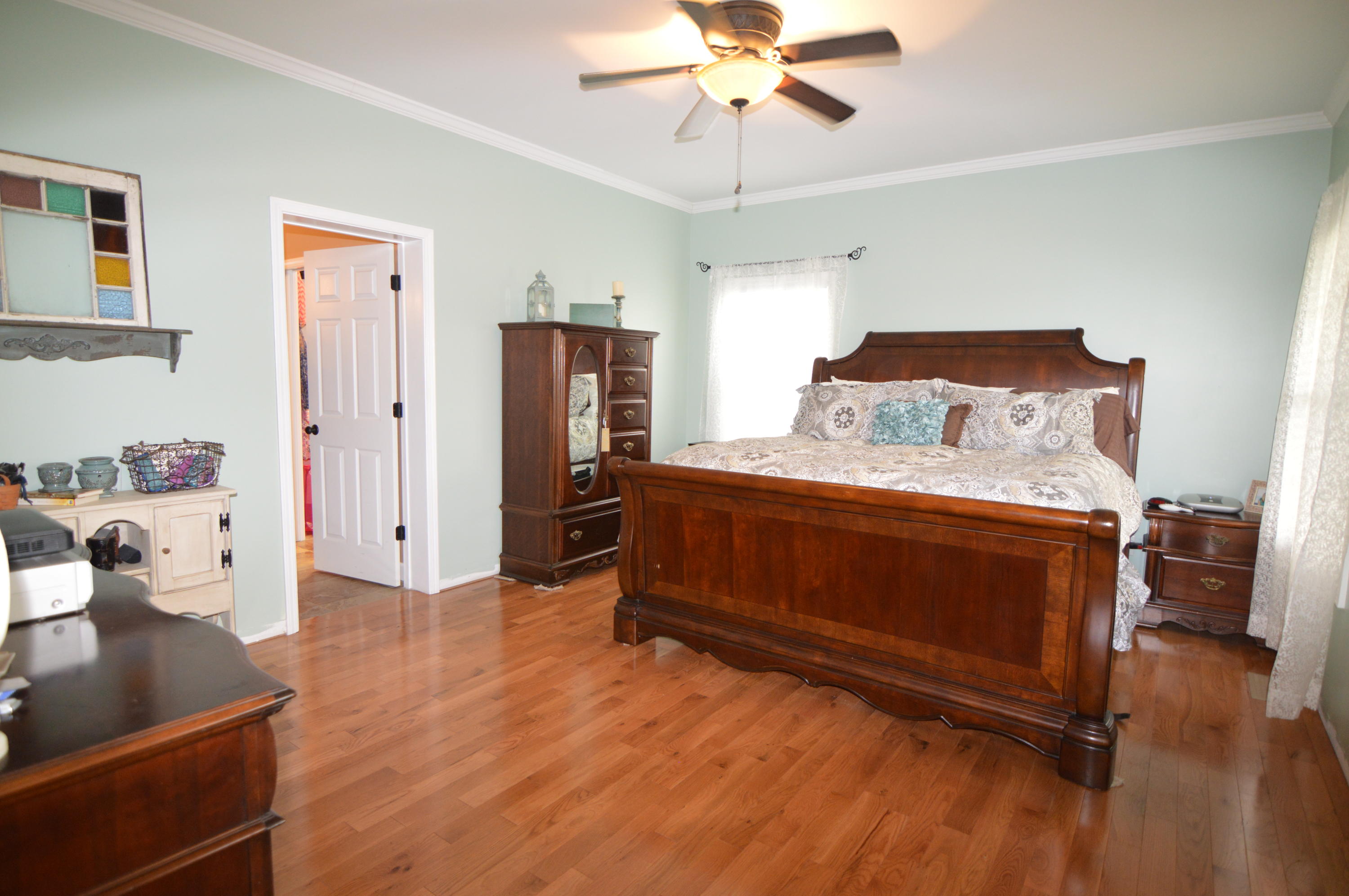 239 Long Road Kingston, TN 37763 - Photo 10 of 31 Master Bedroom