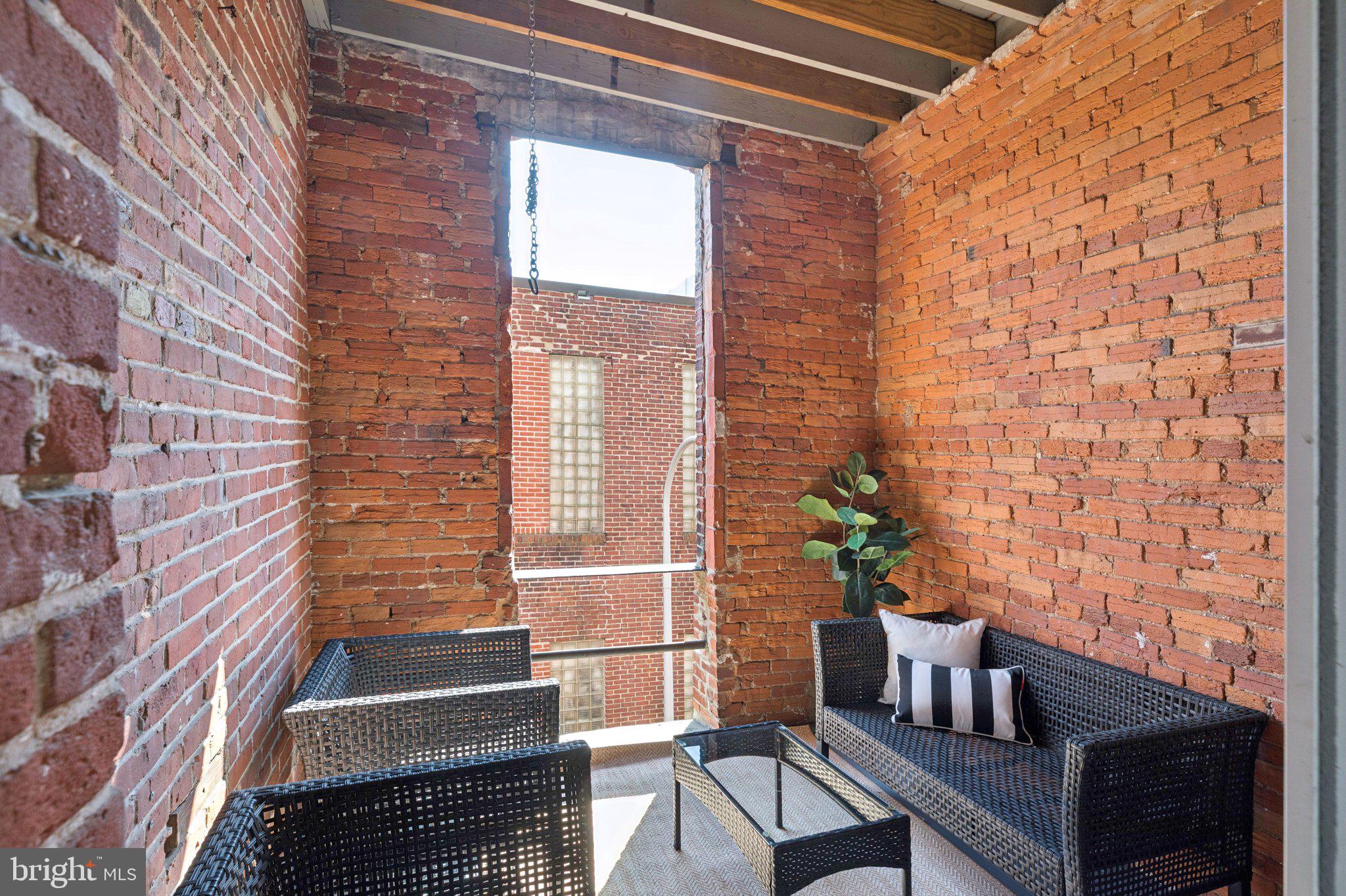 205 Cuthbert Street, Unit 301 Philadelphia, PA 19106 - Photo 18 of 25 a outdoor living space with furniture