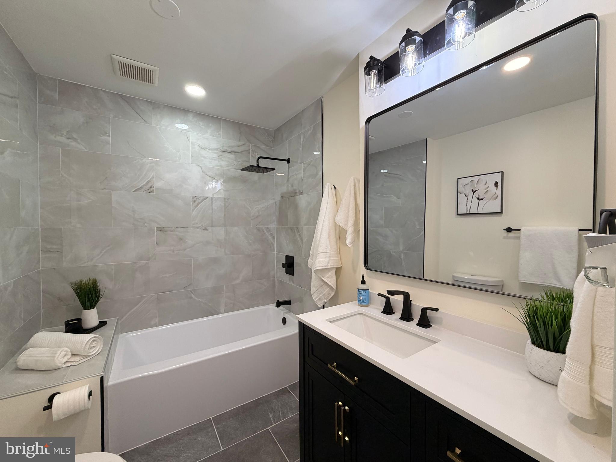 5236 Pooks Hill Road, Unit D23 Bethesda, MD 20814 - Photo 19 of 39