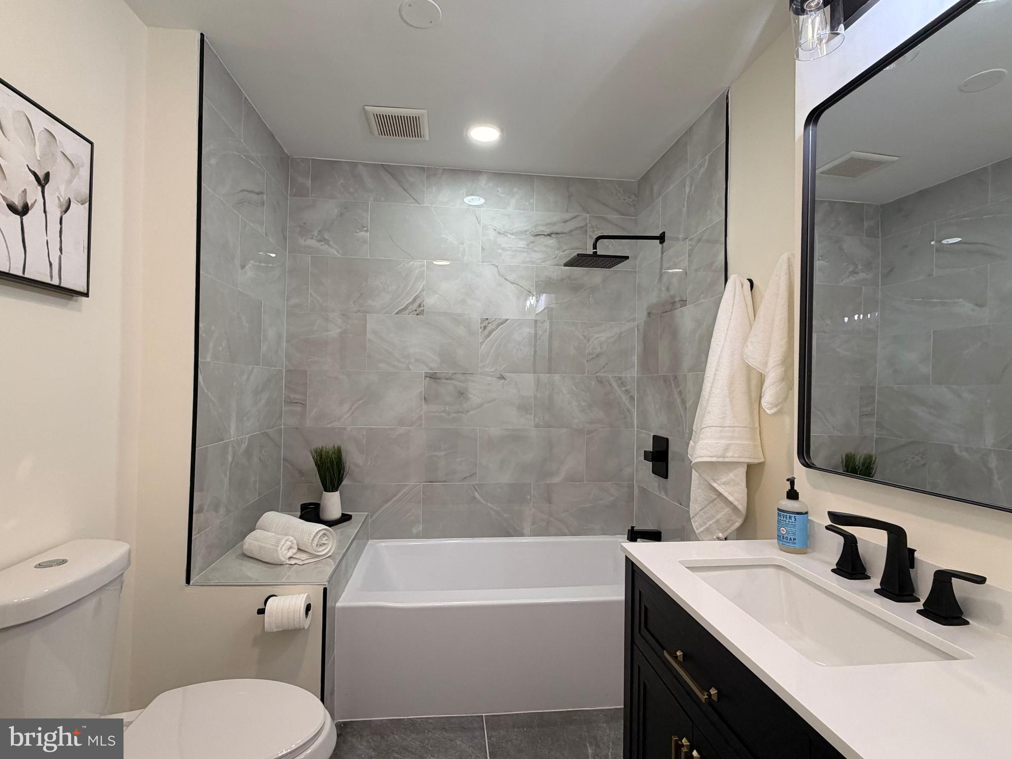 5236 Pooks Hill Road, Unit D23 Bethesda, MD 20814 - Photo 20 of 39