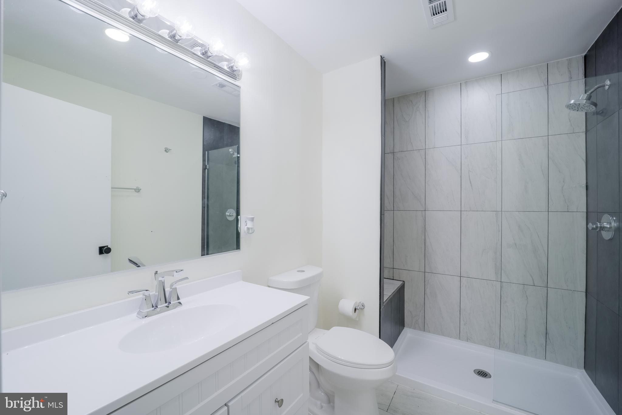 5236 Pooks Hill Road, Unit D23 Bethesda, MD 20814 - Photo 31 of 39