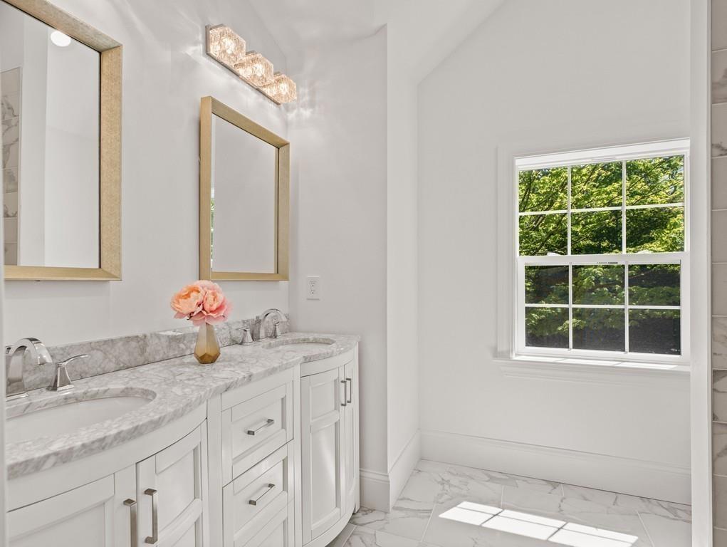 707 Boston Post Road Weston, MA 02493 - Photo 13 of 24