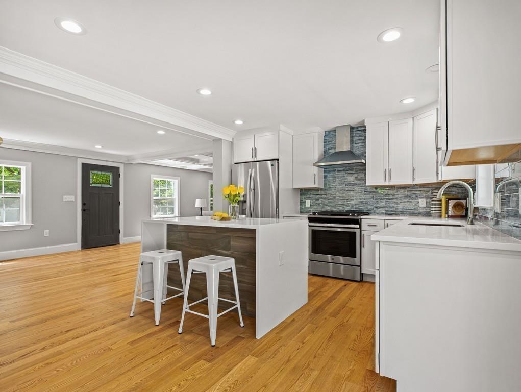 707 Boston Post Road Weston, MA 02493 - Photo 3 of 24