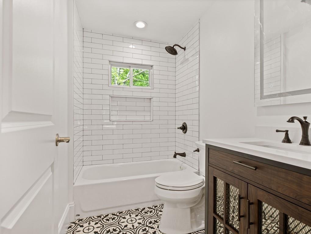 707 Boston Post Road Weston, MA 02493 - Photo 9 of 24