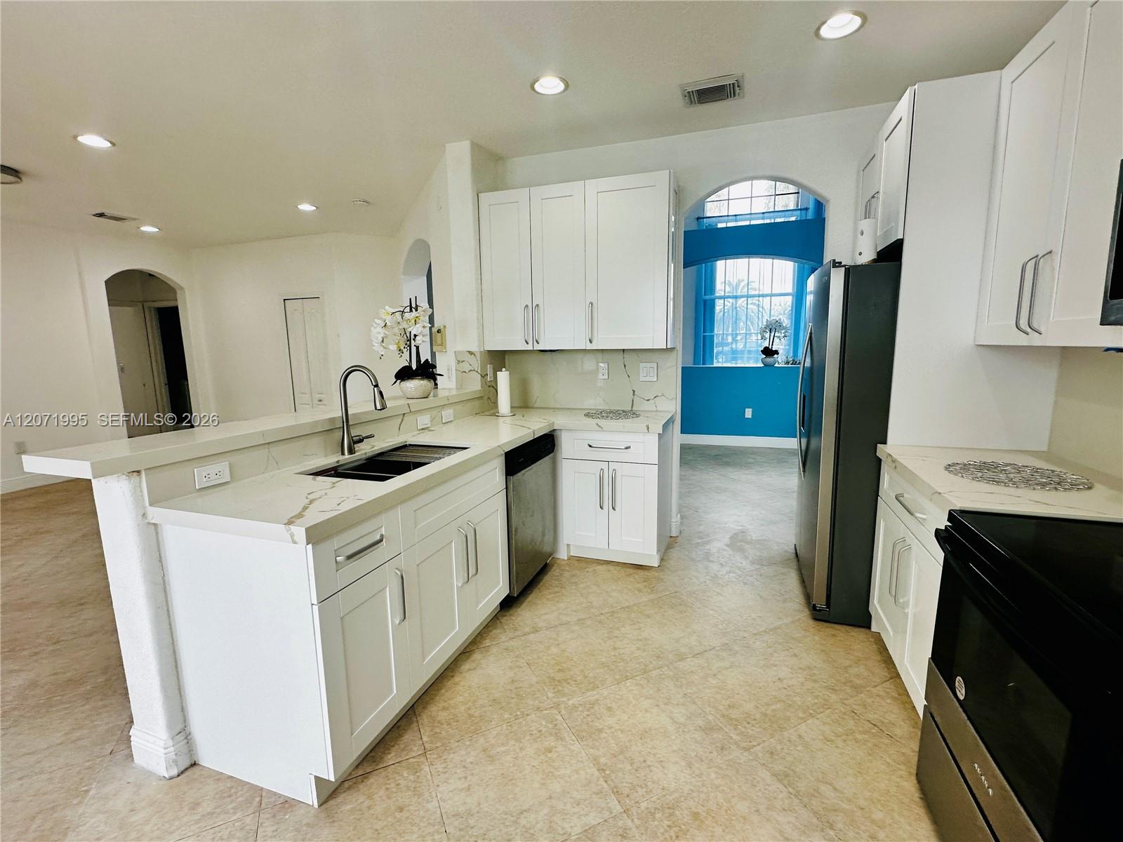 1421 Southwest 153rd Path Miami, FL 33194 - Photo 10 of 25 Gallery Image 10