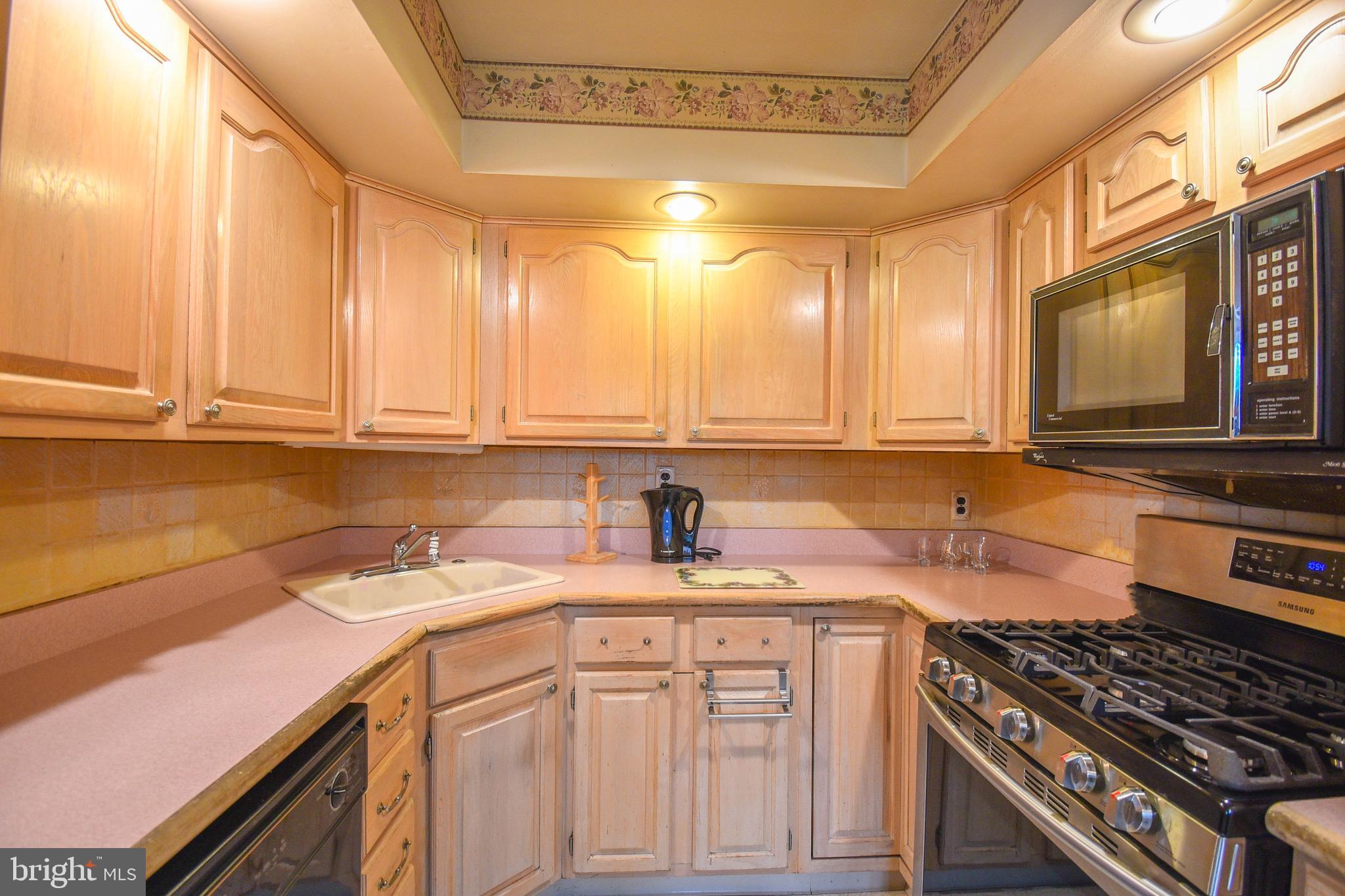 12812 Medford Road Philadelphia, PA 19154 - Photo 14 of 32