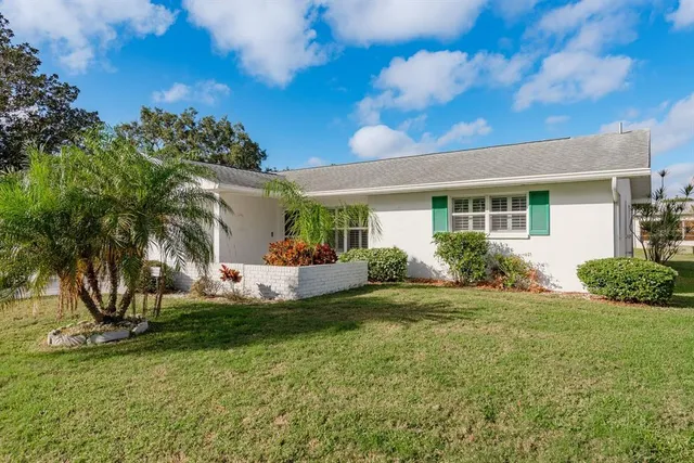 $375,000 | 2949 Briar Cliff Drive, Palm Harbor, FL 34684