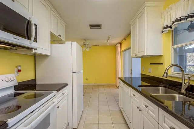 $375,000 | 2949 Briar Cliff Drive, Palm Harbor, FL 34684