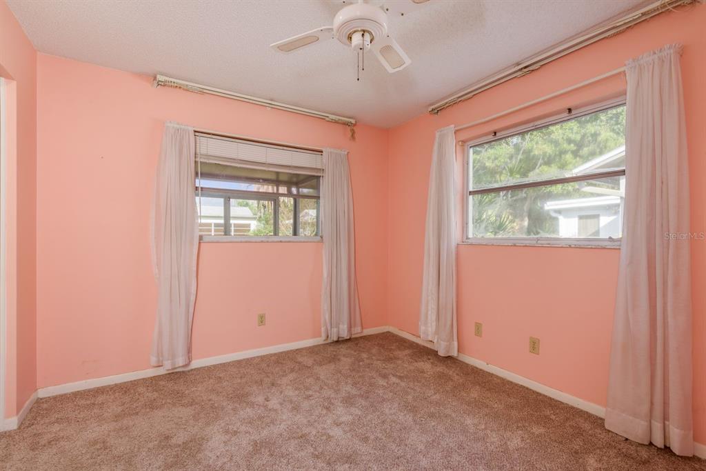 2949 Briar Cliff Drive Palm Harbor, FL 34684 - Photo 22 of 35