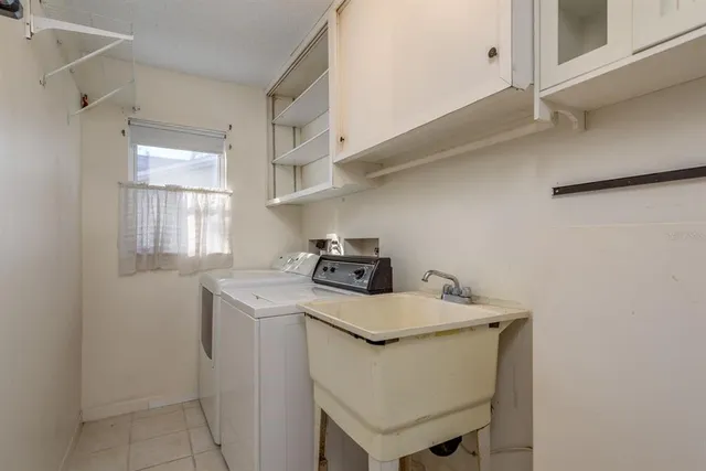 $375,000 | 2949 Briar Cliff Drive, Palm Harbor, FL 34684