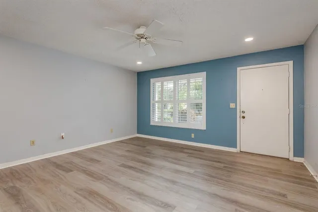 $375,000 | 2949 Briar Cliff Drive, Palm Harbor, FL 34684