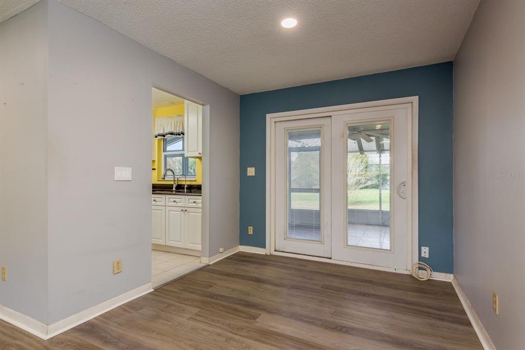 2949 Briar Cliff Drive Palm Harbor, FL 34684 - Photo 10 of 35