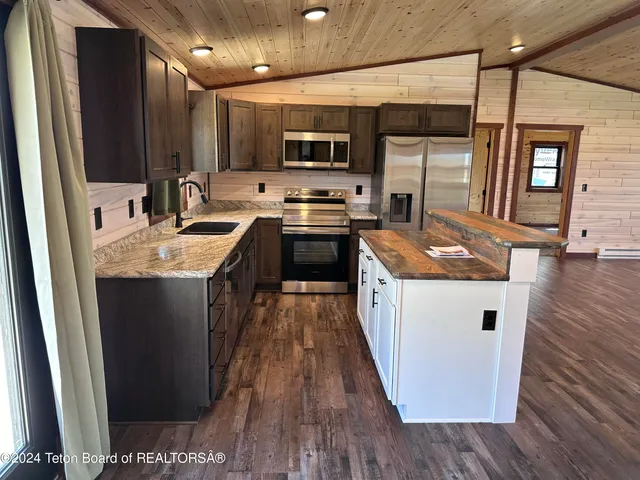 $499,000 | 187 Caribou Peak Loop, Etna, WY 83118