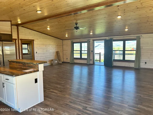 $499,000 | 187 Caribou Peak Loop, Etna, WY 83118