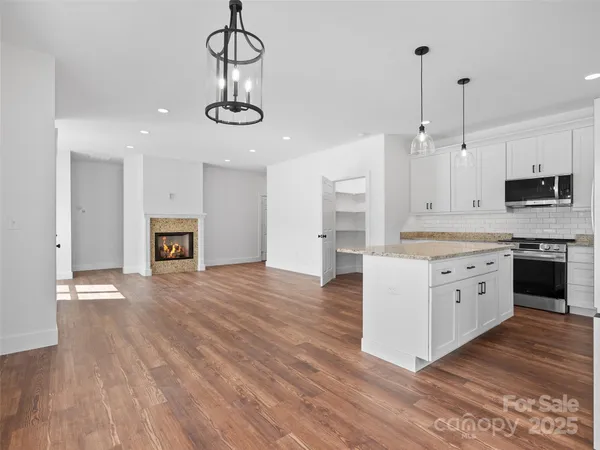 $695,000 | 15 Riemar Lane, Waynesville, NC 28786