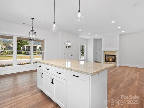 $695,000 | 15 Riemar Lane, Waynesville, NC 28786