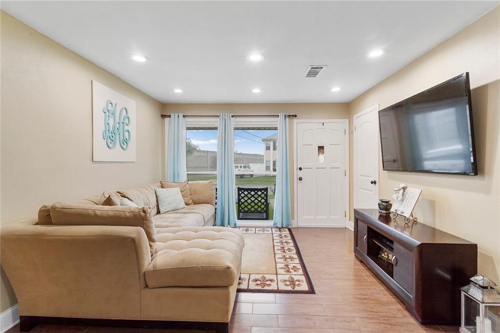 2608 Haring Road Metairie, LA 70001 - Photo 3 of 21 Gallery Image 3