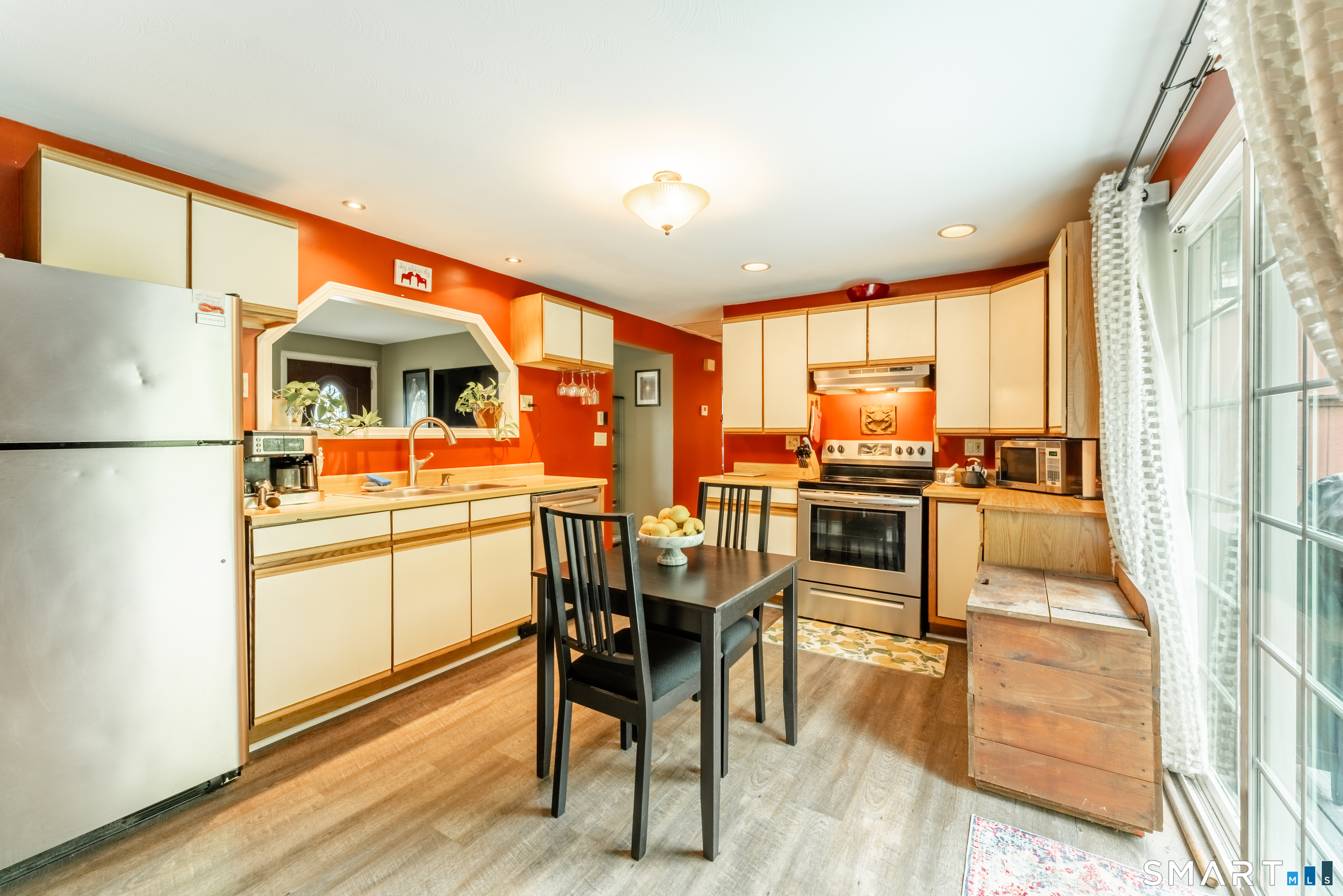 107 Dart Hill Road South Windsor, CT 06074 - Photo 11 of 31